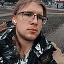 Виктор, 24 года