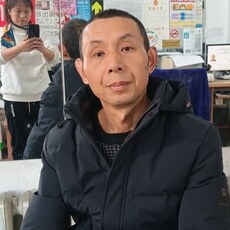 Фотография мужчины Ли, 40 лет из г. Уссурийск