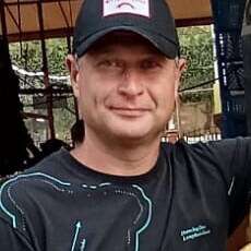 Фотография мужчины Владислав, 42 года из г. Судак