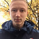 Максим, 24 года