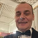 Роман, 44 года