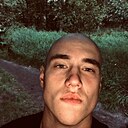 Антон, 22 года