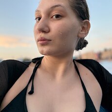 Фотография девушки Adelina, 19 лет из г. Казань