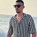 Adam, 20 лет
