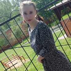 Фотография девушки Дина, 19 лет из г. Москва