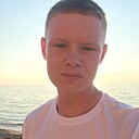 Максим, 21 год