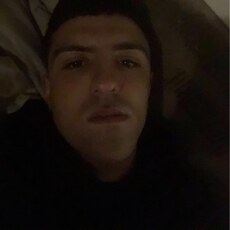 Фотография мужчины Гурген, 19 лет из г. Хабаровск