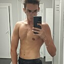 Максим, 20 лет