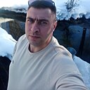 Максим, 33 года