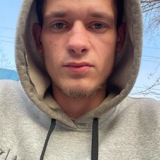 Фотография мужчины Максим, 21 год из г. Караганда