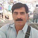 Mustansar, 51 год