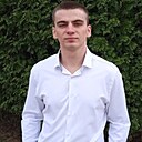 Валерий, 23 года