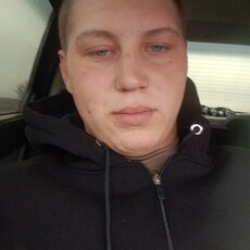 Фотография мужчины Кирилл, 18 лет из г. Новоазовск