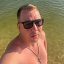 Денис, 24 года