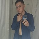 Денис, 22 года