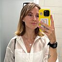 Вика, 24 года