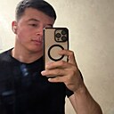 Хожиакбар, 23 года