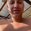 Артем, 24 года