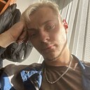 Денис, 22 года