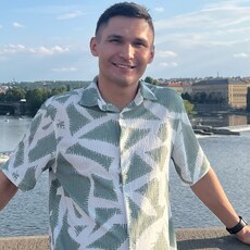 Фотография мужчины Равиль, 29 лет из г. Санкт-Петербург