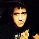 Макс, 33 года