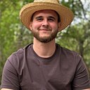 Максим, 24 года