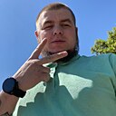 Саша, 24 года