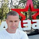 Слава, 33 года