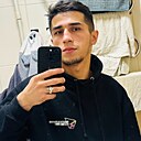 Максим, 24 года