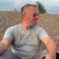 Фотография мужчины Виктор, 63 года из г. Санкт-Петербург