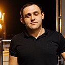 Гадир, 44 года