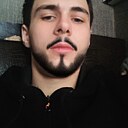 Маномед Али, 19 лет