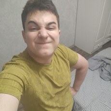 Фотография мужчины Руслан, 24 года из г. Ноябрьск