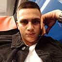 Максим, 23 года