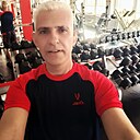 Роман, 44 года