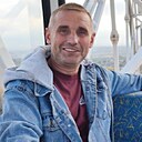 Макс, 44 года