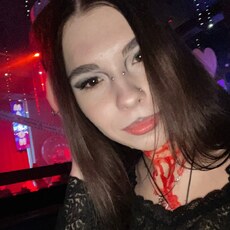 Фотография девушки Виктория, 18 лет из г. Ульяновск