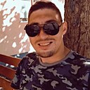 Виктор Новоселов, 26 лет