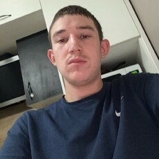 Фотография мужчины Алексей, 22 года из г. Салехард