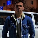 Саша, 25 лет