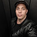 Максим, 33 года