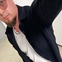 Хеллоу, 27 лет