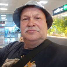 Фотография мужчины Валерий, 61 год из г. Зерноград