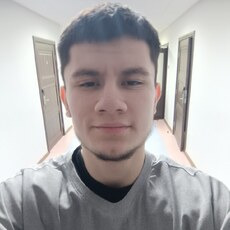 Фотография мужчины Марк, 18 лет из г. Ханты-Мансийск