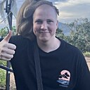 Денис, 23 года