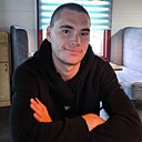 Антон, 22 года