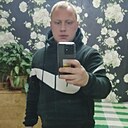 Макс, 33 года