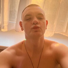 Фотография мужчины Данил, 19 лет из г. Саратов