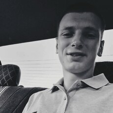 Фотография мужчины Илья, 23 года из г. Комсомольск-на-Амуре