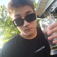 Фотография мужчины Миша, 21 год из г. Красногорск